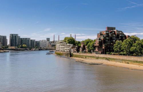 Divine Views from a Breathtaking LuxXe City Penthouse for a Gracious Life Style - Photo 9