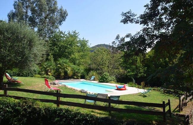 Lovely House With Grass Garden, Shared Swimmingpool, Next to the River Ardeche - Foto 56