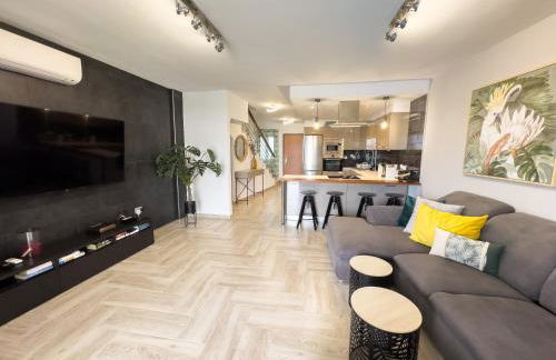 Tranquil 2BR Private Heated Pool with Ocean Views & Cinema Room - Foto 36