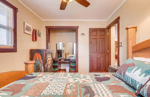 Hayward Home with Private Deck, Fire Pit and Kayak! - Foto 12