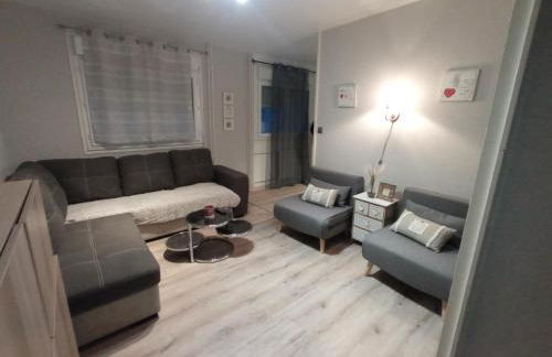 Studio cosy à 10 minutes du centre-ville. - Foto 1