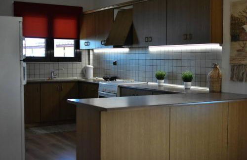 Lake Plastira Lodge - Photo 12