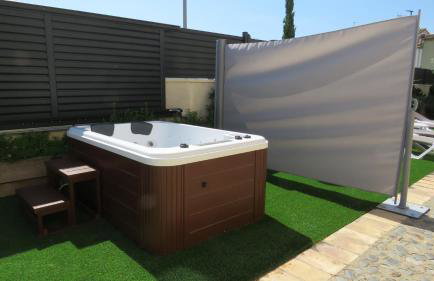 Escape to a spacious retreat with garden - Foto 54