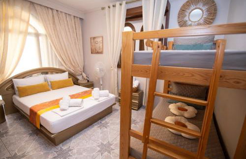 Sunrise Suite Olympiada - Luxury Beachfront Escape - Photo 5