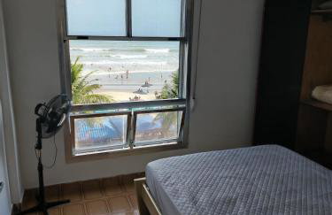 Apartamento pé na Areia com Garagem no Centro - Foto 40