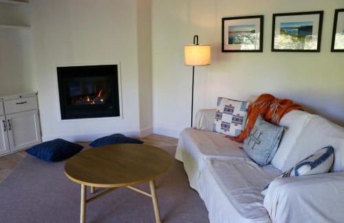 Lux, designer 8-acre retreat with private creek - Foto 20