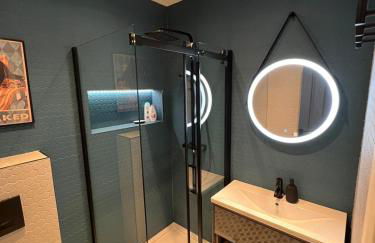 Beautiful 2bed house with garden, walking distance to town - FREE parking - Foto 12