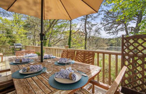 Tranquil Pond-View Escape in Dennis - Foto 28