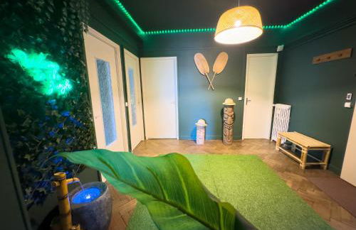 Jungle Urbain- Sauna - Ciné - Hamac - Hyper centre - Foto 16