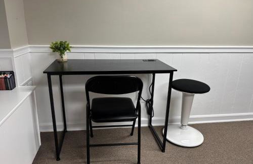 Luxurious 1875 centrally located Canton Akron home, expansive primary & sunset view - Foto 36