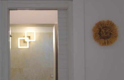 LIGEA APARTMENT - Bright Mediterranean Home with Bali-Inspired Touches - Central Anzio near Sea, Train and Bus Station - Foto 19