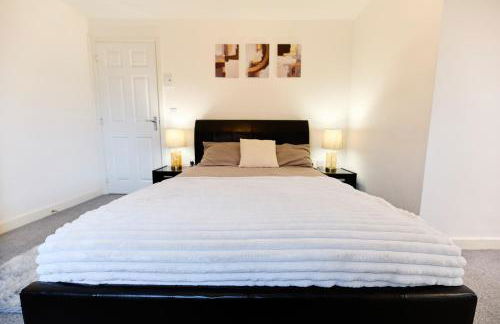 Lavish Lodge - Perfect for couples, families and contractors! - Foto 2