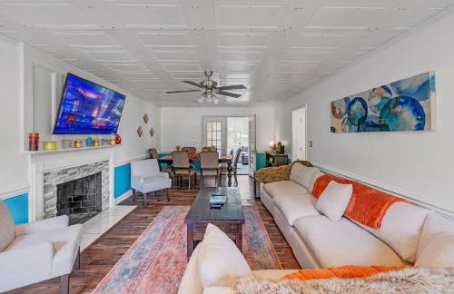 Firepit Games Grill Hot Tub Arcade & King Bed - Photo 71