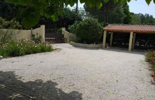 maison piscine privée Robion Luberon idéal famille - Foto 9