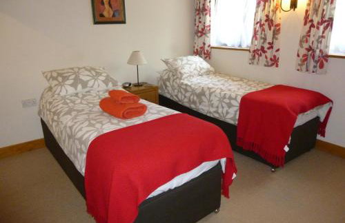 Golden Cross - Photo 13