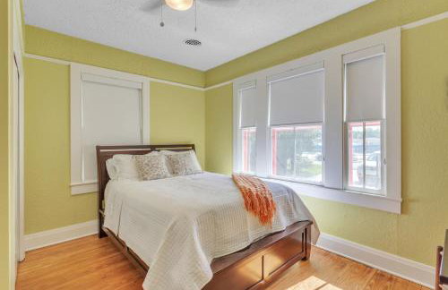 Retro Revival with Modern Comfort - A Mid-Century Gem in Gonzales LA - Foto 13