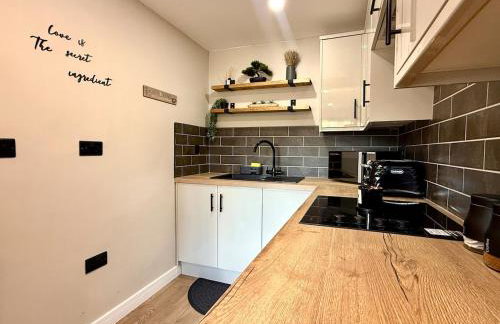 Detached Modern Flat 8 Min Walk to Pudsey Station - Foto 15