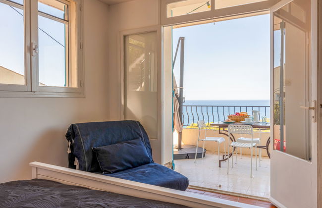 1 bedroom Apartment in Carqueiranne with terrace - Photo 10