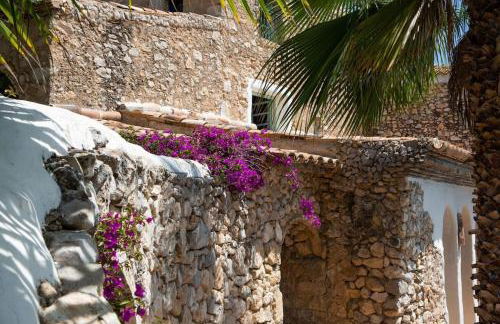 Sitges Hill Retreats-Masia Nur 22 bedrooms divided over 9 houses for max 44 guests - Foto 29