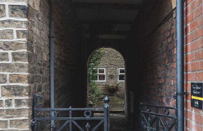 Town Street Apartment - Photo 22