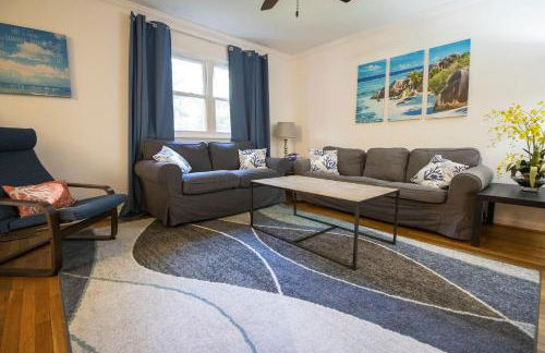 Private Single Family Home Close to Both Water and Downtown! - Foto 2