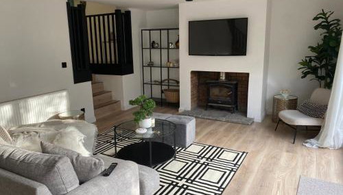 Sleeps7-Parking-Garden-Patio - Foto 3