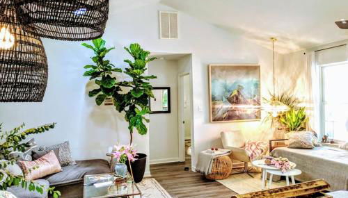 RARE Downtown Matthews walk 2 shops restauraunts hike CLT 2 Bedroom not 3br - Foto 1