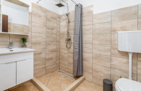 Amazing Home In Modrusani With Wifi - Foto 46