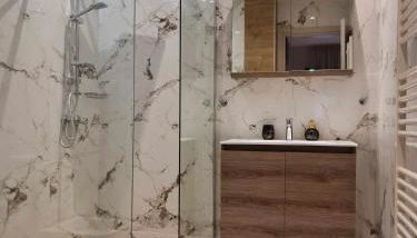 Olympus Thea - Foto 3, Shower