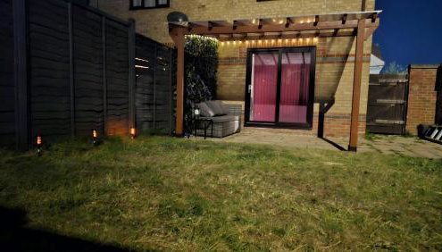 Jasmin's House, 2 bedroom house, private Parking - Foto 2