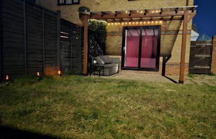 Jasmin's House, 2 bedroom house, private Parking - Photo 2