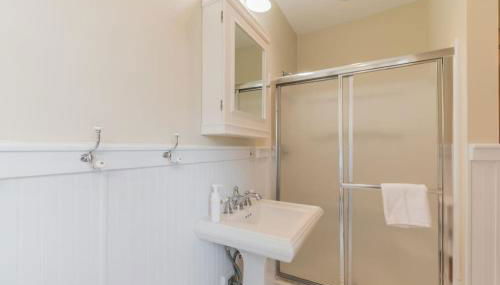 Beach Block 7 bdrms Parking Patio and Sunroom - Foto 4