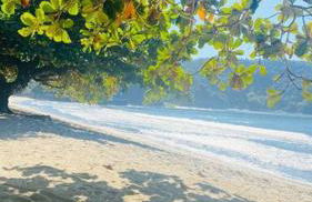 Apartamento com vista pro mar no Centro de Ubatuba - com estacionamento 2 quartos e cozinha completa - Foto 38