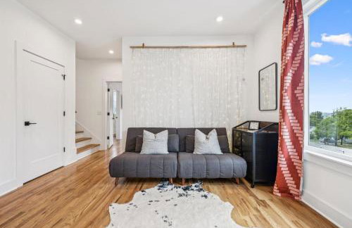 Nashville Townhouse with Rooftop & Modern Comfort - Foto 25