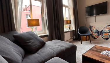 Moderner Altbaucharme in zentraler Lage - Foto 4