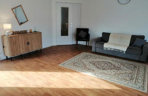 Les fontaines T4 Spacieux 3 chambres parking gratuit - Photo 7