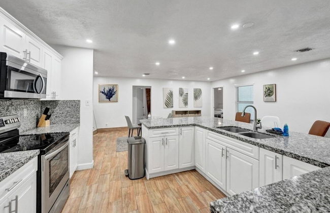 Villa Royale 4 Br Home W/ Pool And Hot Tub 4 Bedroom Villa by RedAwning - Foto 16