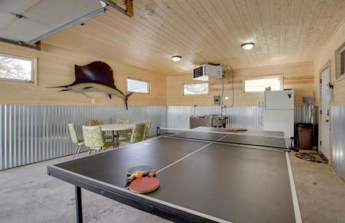 Away at Moose Bay Breezy Point Gem with Game Room - Foto 3