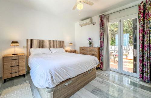 Hanami Casa Saradan - Photo 18