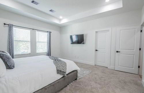 Luxury Home Near Houston Downtown & Medical Center - Photo 28