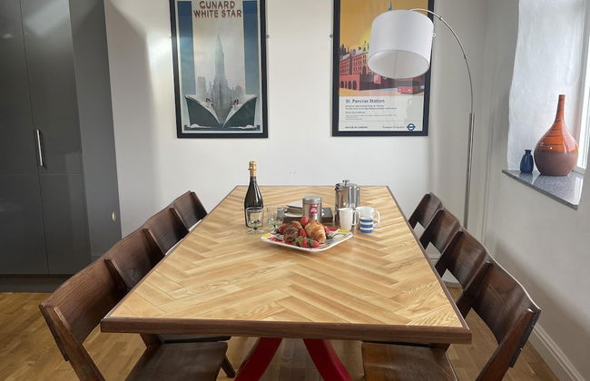 Stylish Tasteful 2bed 2bath Central Townhouse - Foto 23