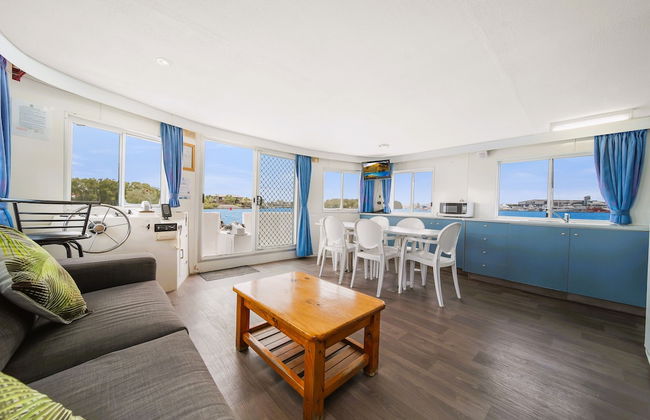 Coomera Houseboat Holidays - Foto 27