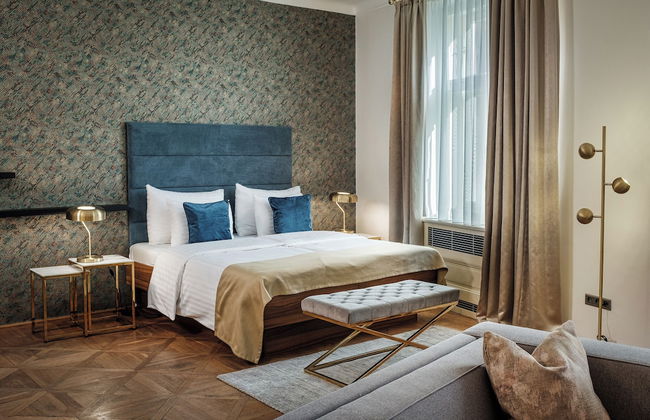 Golden Angel Suites by Adrez Living - Photo 22