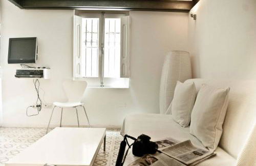 Barceloneta Suites Apartments Market - Photo 12