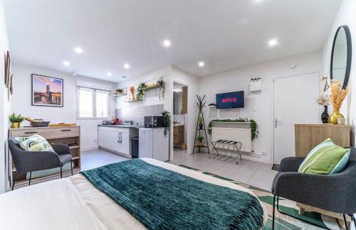 LE COSY - Free Parking - Proche Gares Lille - Netflix - Wifi - Foto 1