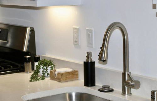 Emerald Oasis Cozy Living with Pet Park - Foto 18