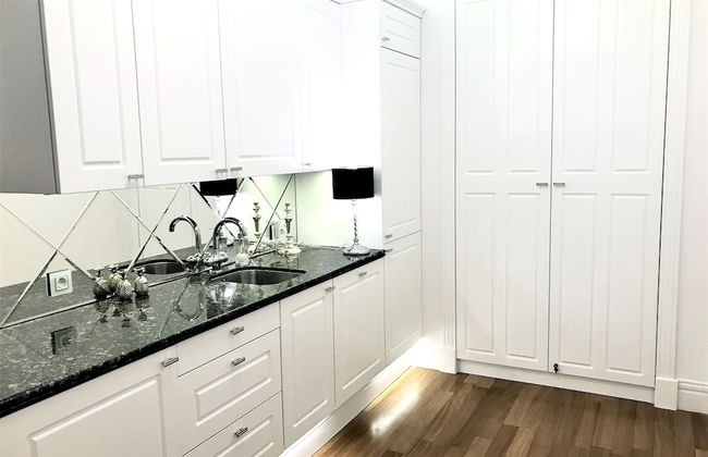 MONDRIAN Luxury Suites UNESCO Old Town - Photo 54