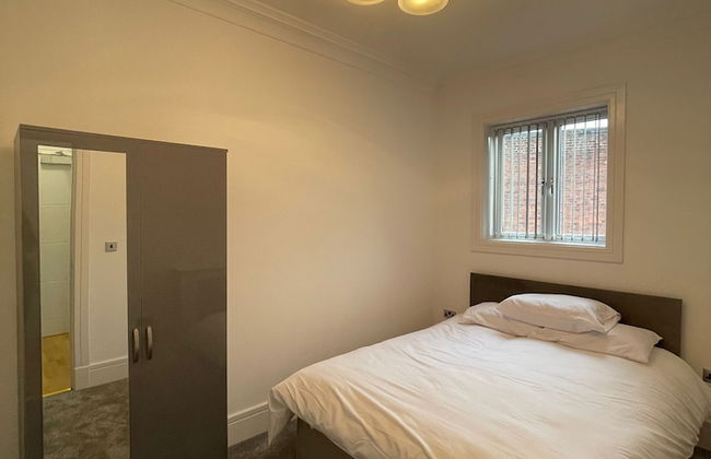 Impeccable 1 Bed Apartment in Wolverhampton - Foto 2