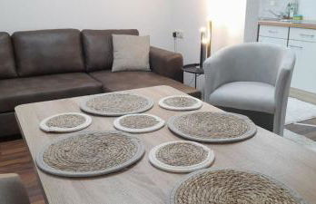 NEU Casa Ludi Pforzheim Eutingen gute Wohngegend direkte Buchung möglich keine Freigabe erforderlich inklusive Balkon Terrasse und Tiefgaragenparkplatz im Haus - Foto 1