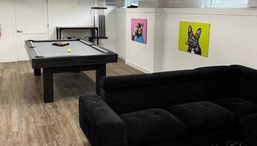 Modern Apartment with Pool Table! Pet-friendly! - Foto 4